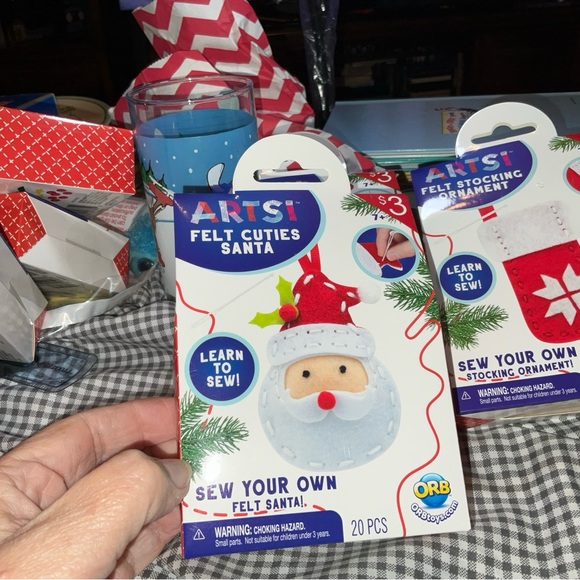 Artsi Felt Loop Tree-Loop Your Own Tree, Santa, Stocking Ornament 20 Pc Lot Of 3 - Picture 4 of 16